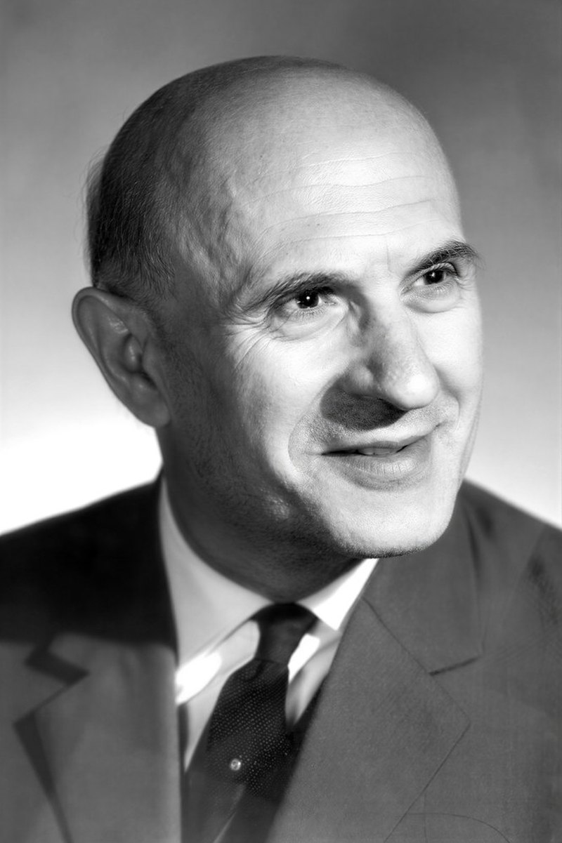 Dr. József Bihari